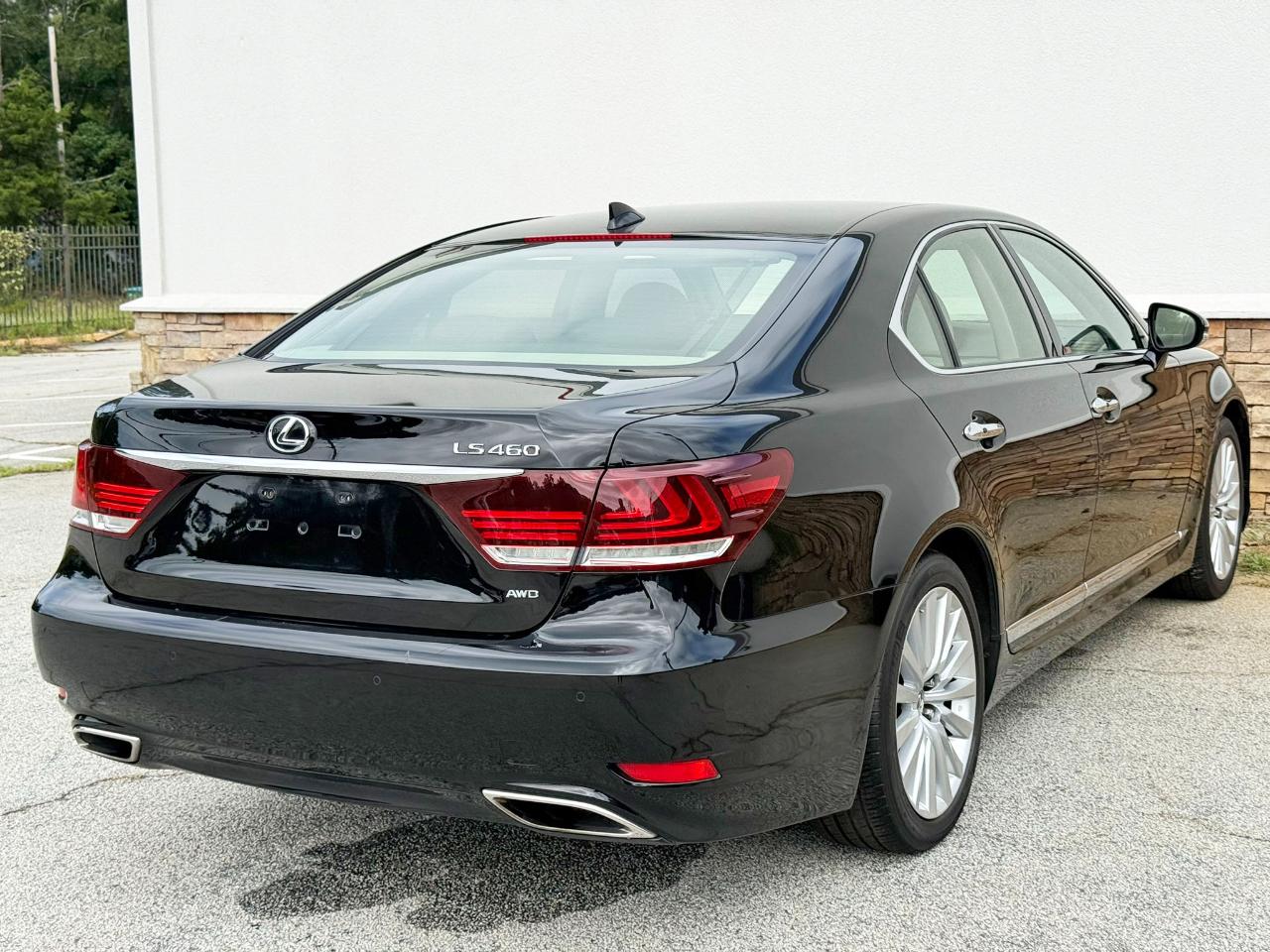 Lexus LS 460 Luxury Sedan AWD 2014