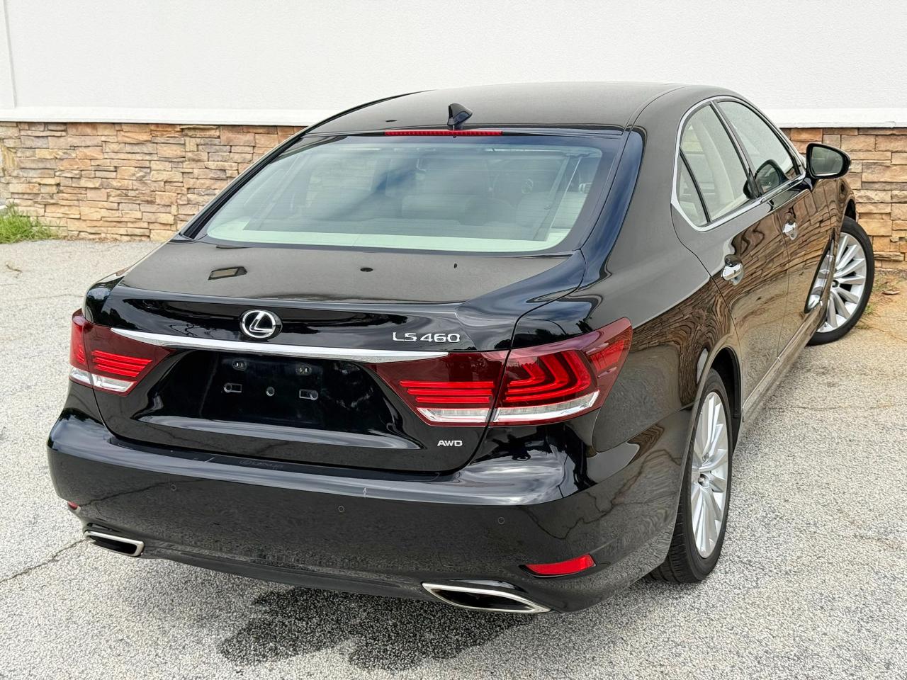Lexus LS 460 Luxury Sedan AWD 2014