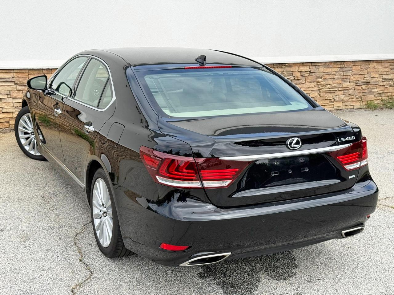Lexus LS 460 Luxury Sedan AWD 2014