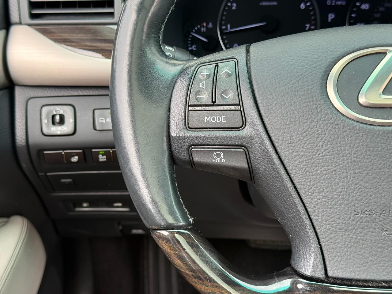 Lexus LS 460 Luxury Sedan AWD 2014