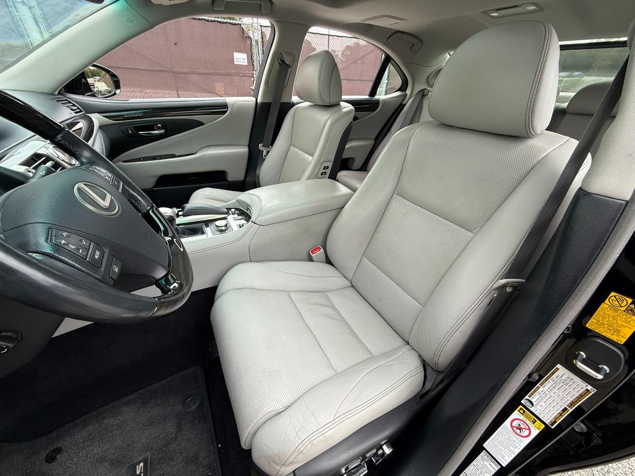 Lexus LS 460 Luxury Sedan AWD 2014