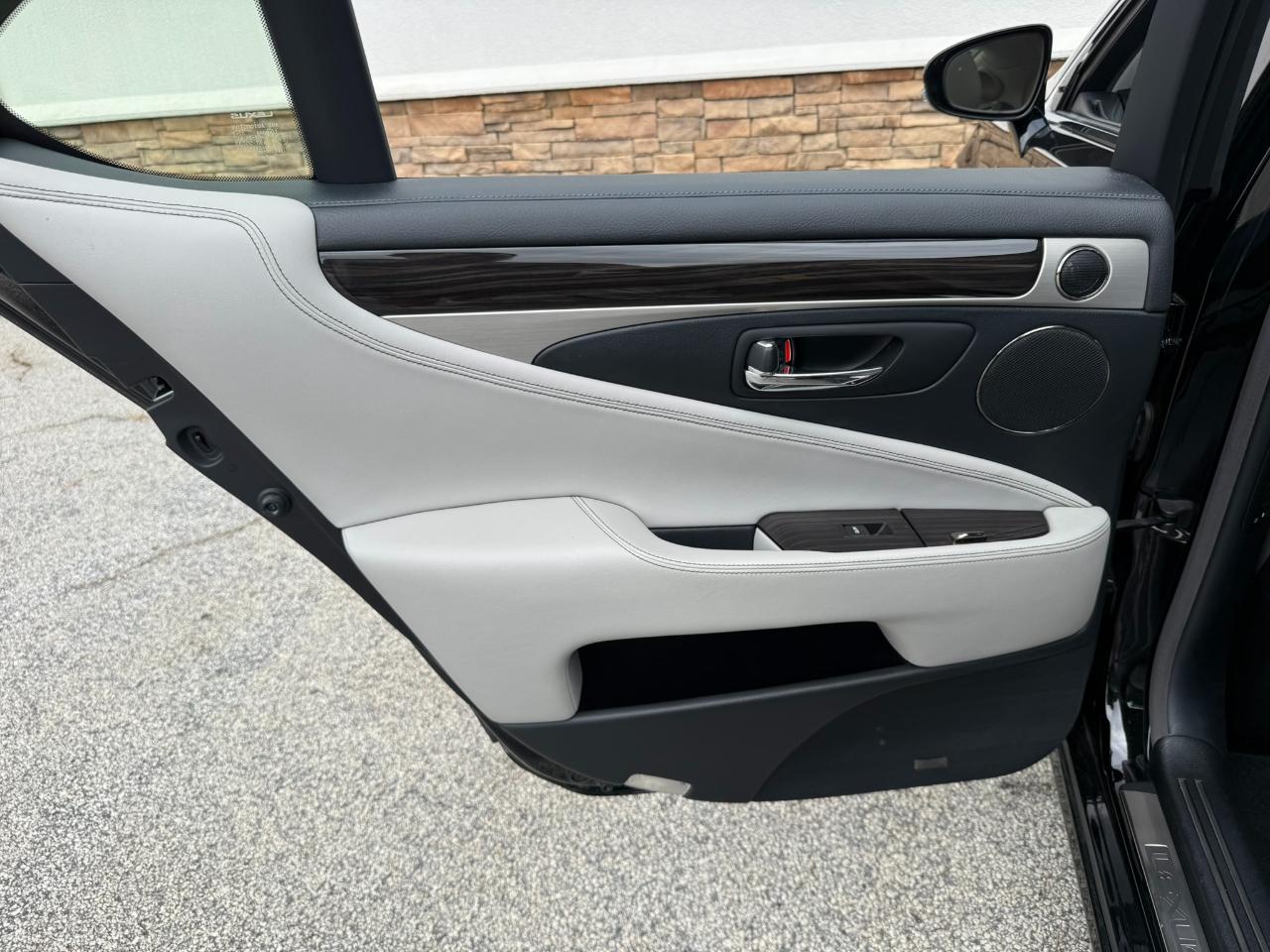 Lexus LS 460 Luxury Sedan AWD 2014