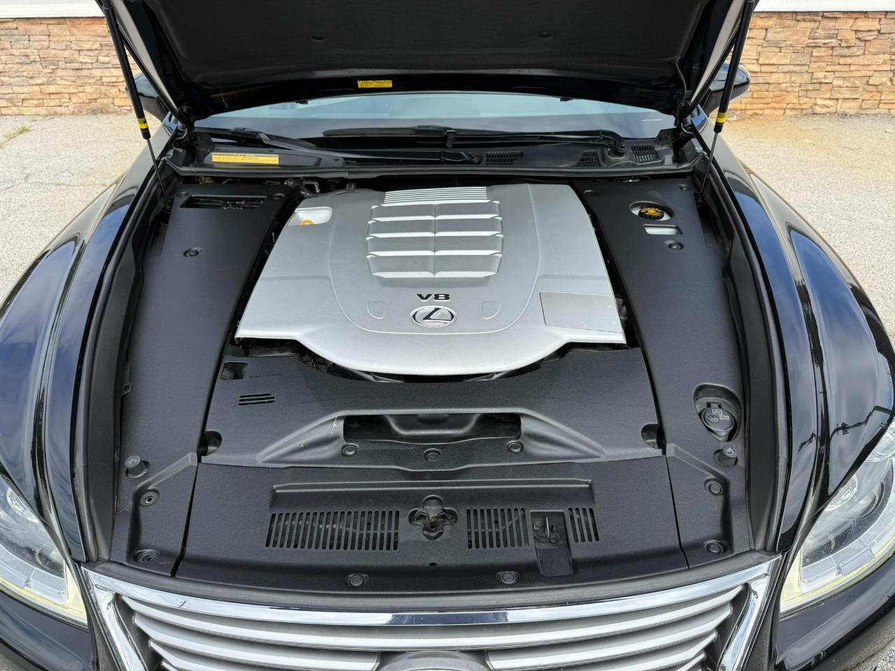 Lexus LS 460 Luxury Sedan AWD 2014