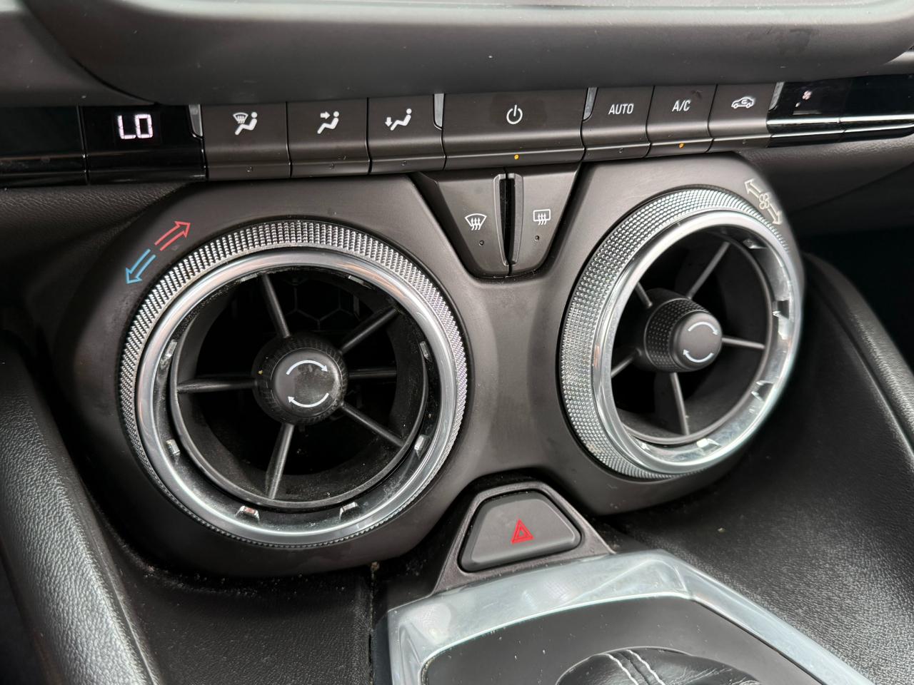 Chevrolet Camaro 1LT Coupe 8A 2018