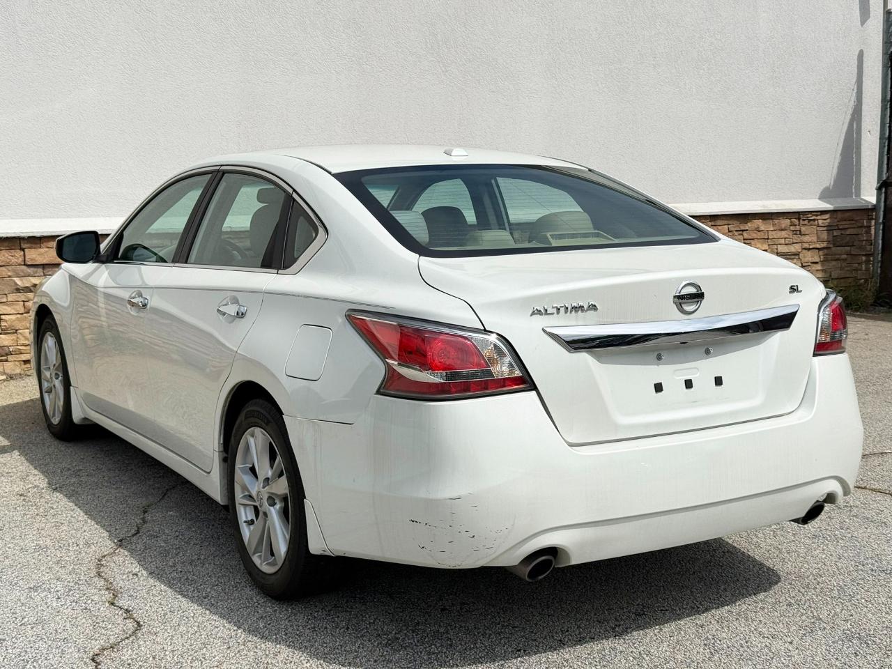 Nissan Altima 2.5 SV 2015