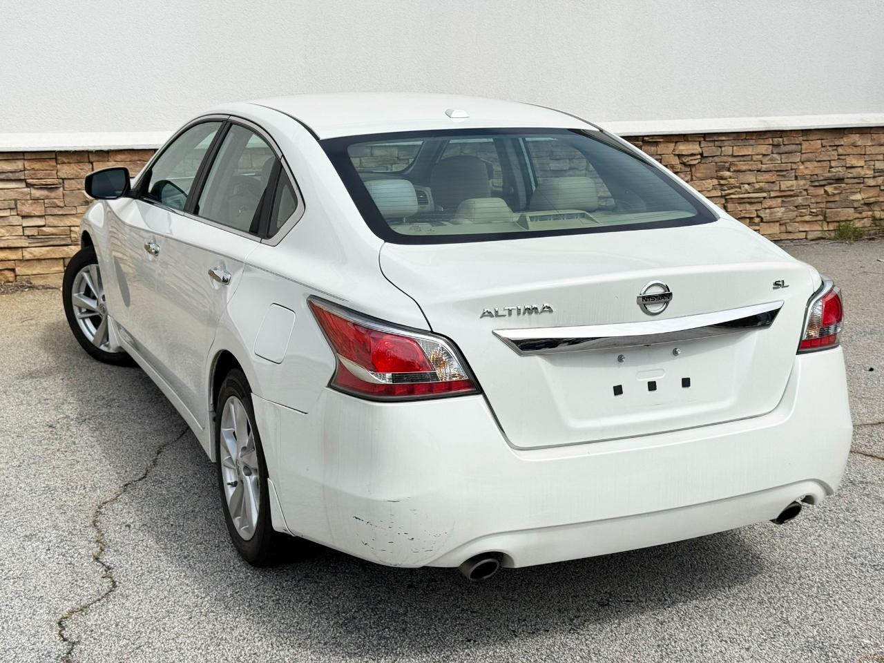 Nissan Altima 2.5 SV 2015
