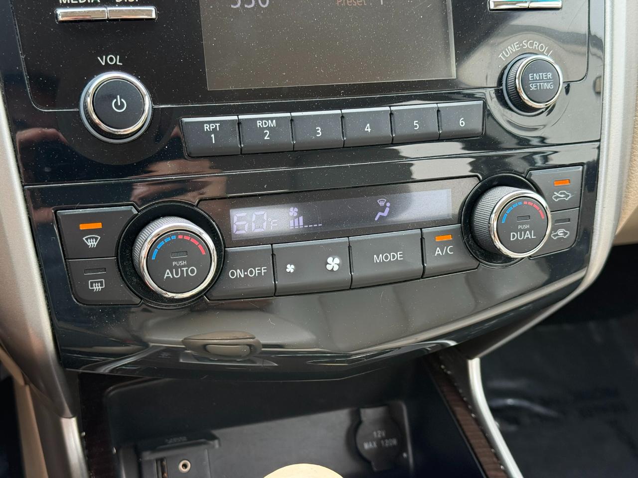 Nissan Altima 2.5 SV 2015