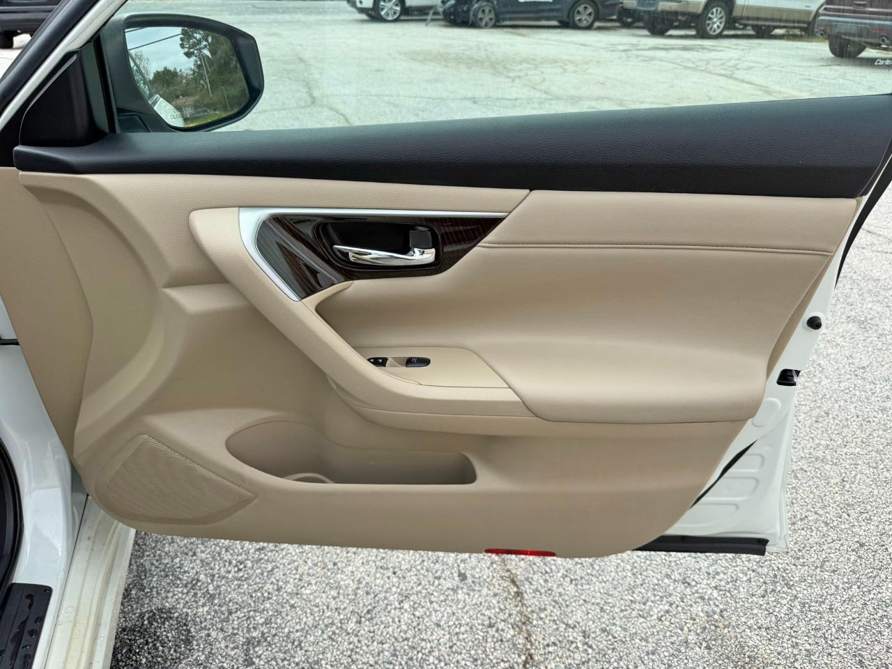 Nissan Altima 2.5 SV 2015