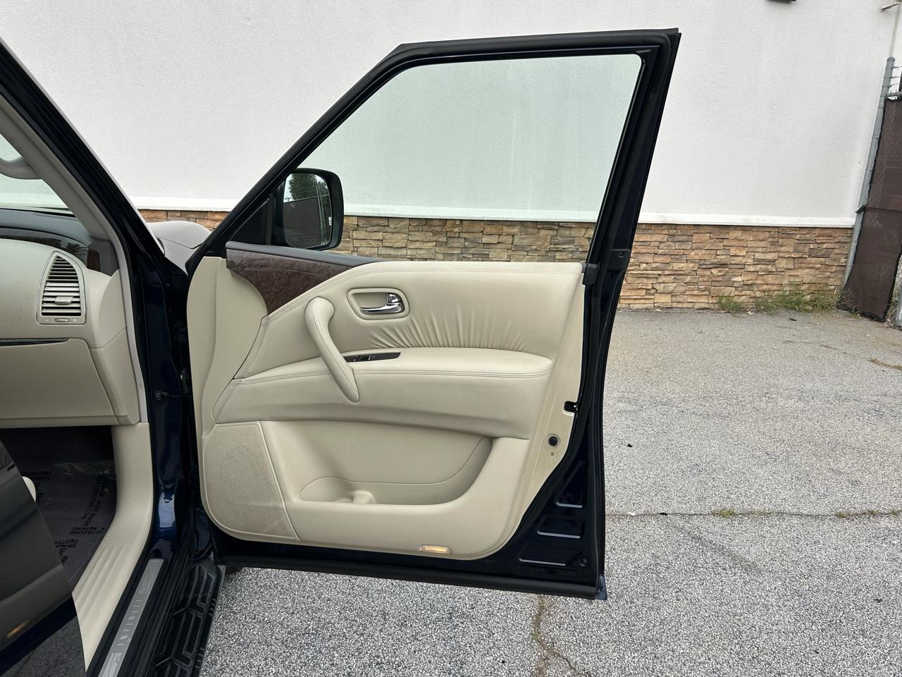 Infiniti QX80 2WD 2017