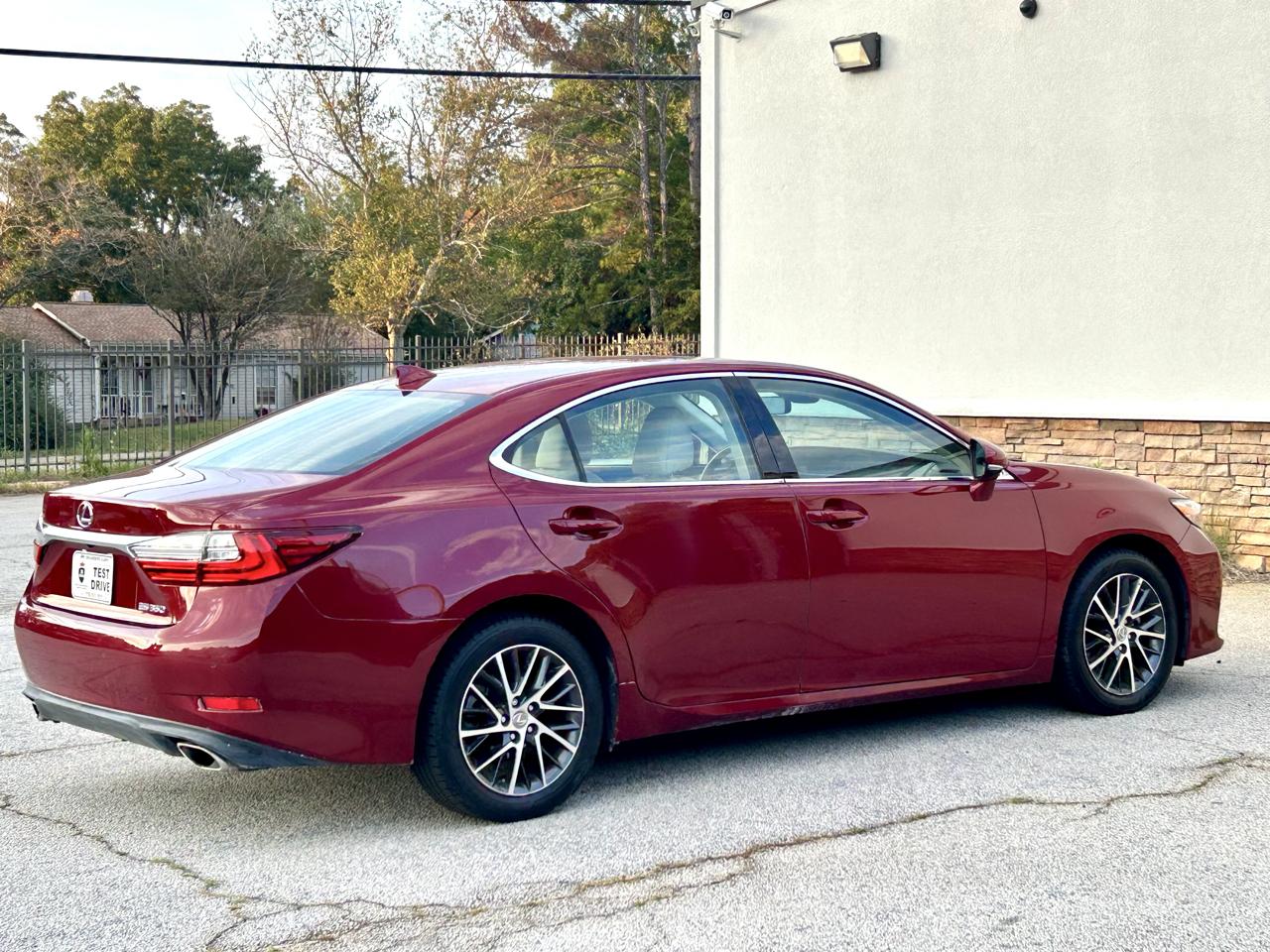 Lexus ES 350 Sedan 2017
