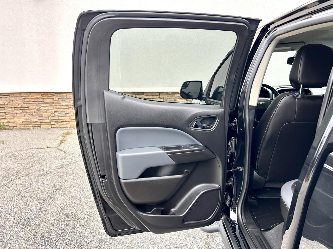 Chevrolet Colorado Z71 Crew Cab 2WD Short Box 2019