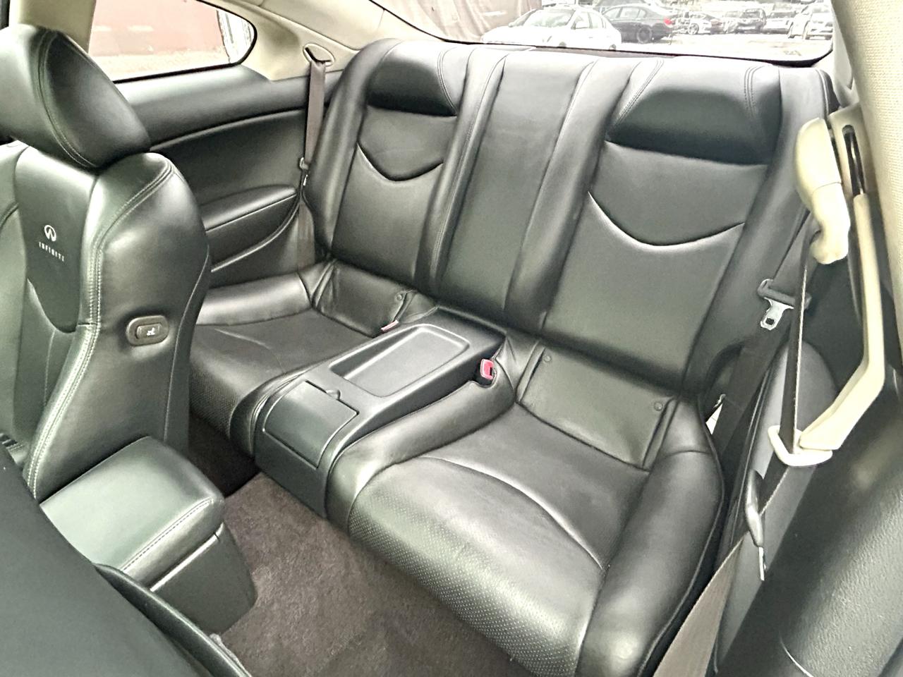 Infiniti G37 Base 2008