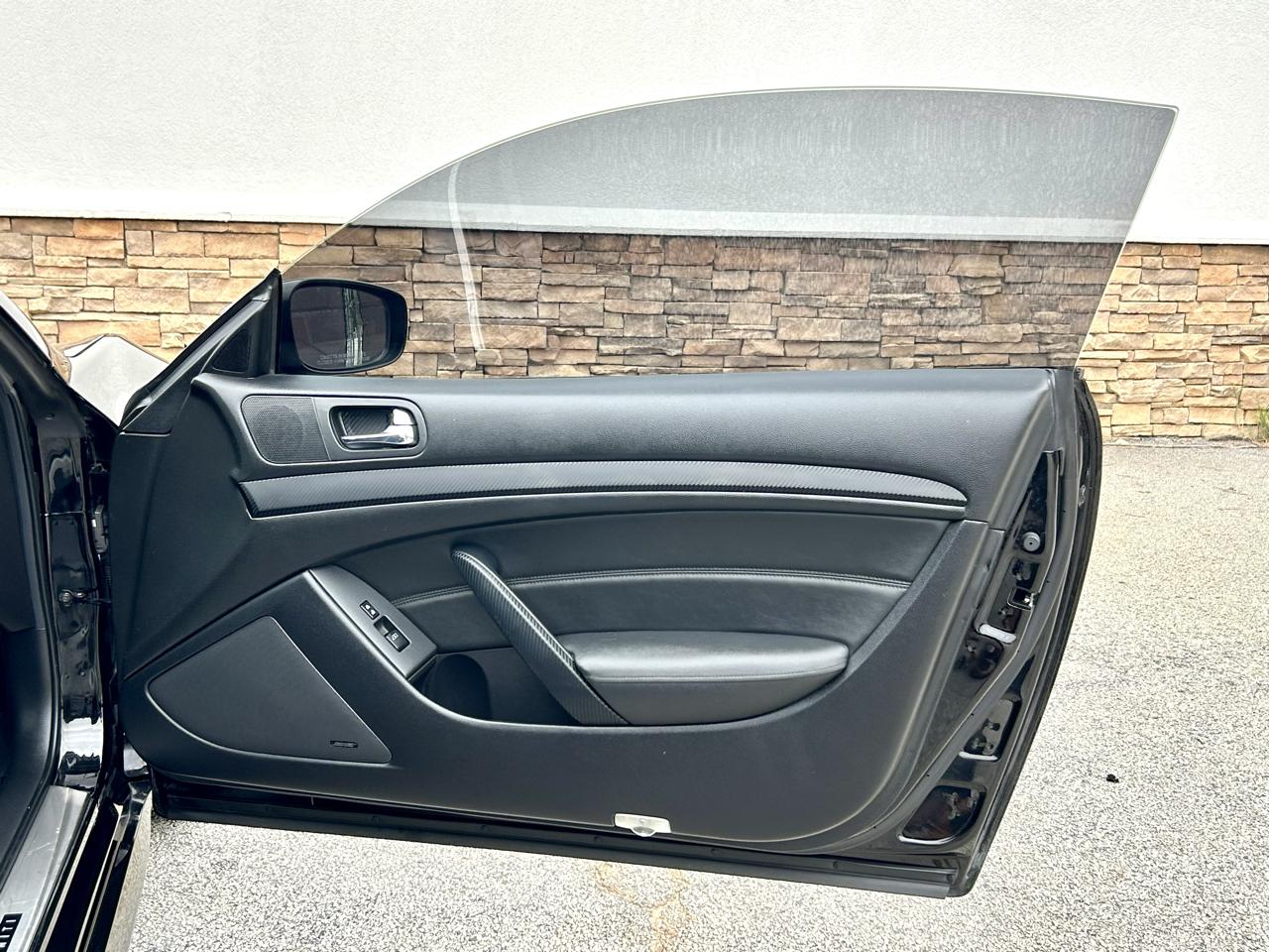 Infiniti G37 Base 2008