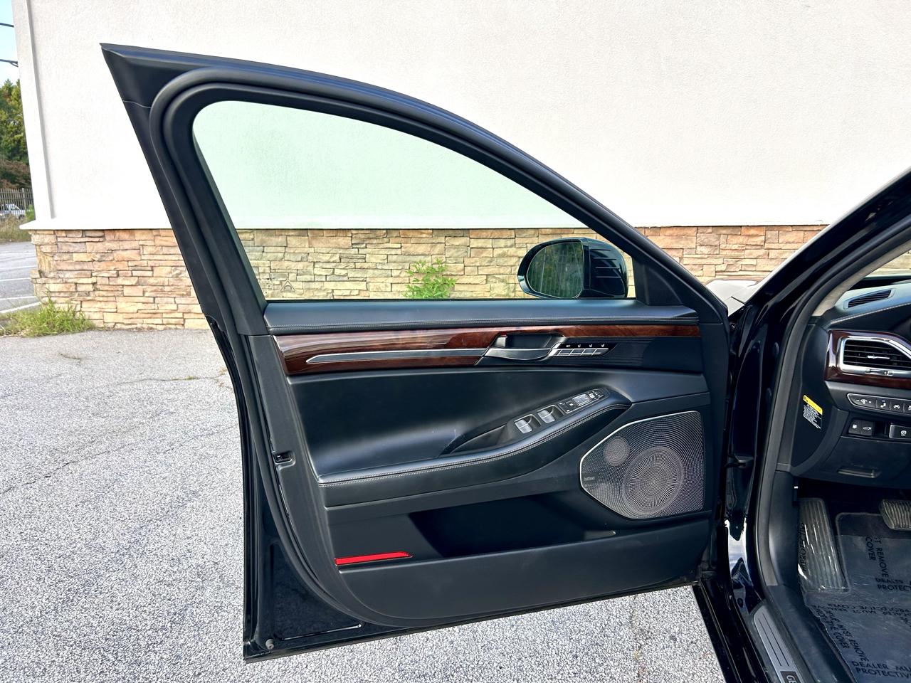 Genesis G90 Ultimate 2017