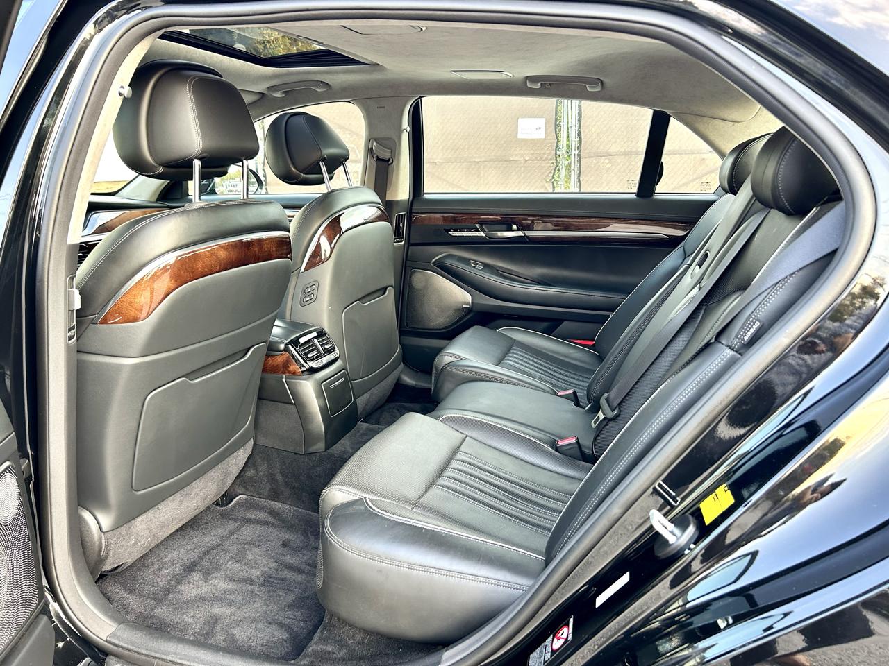 Genesis G90 Ultimate 2017