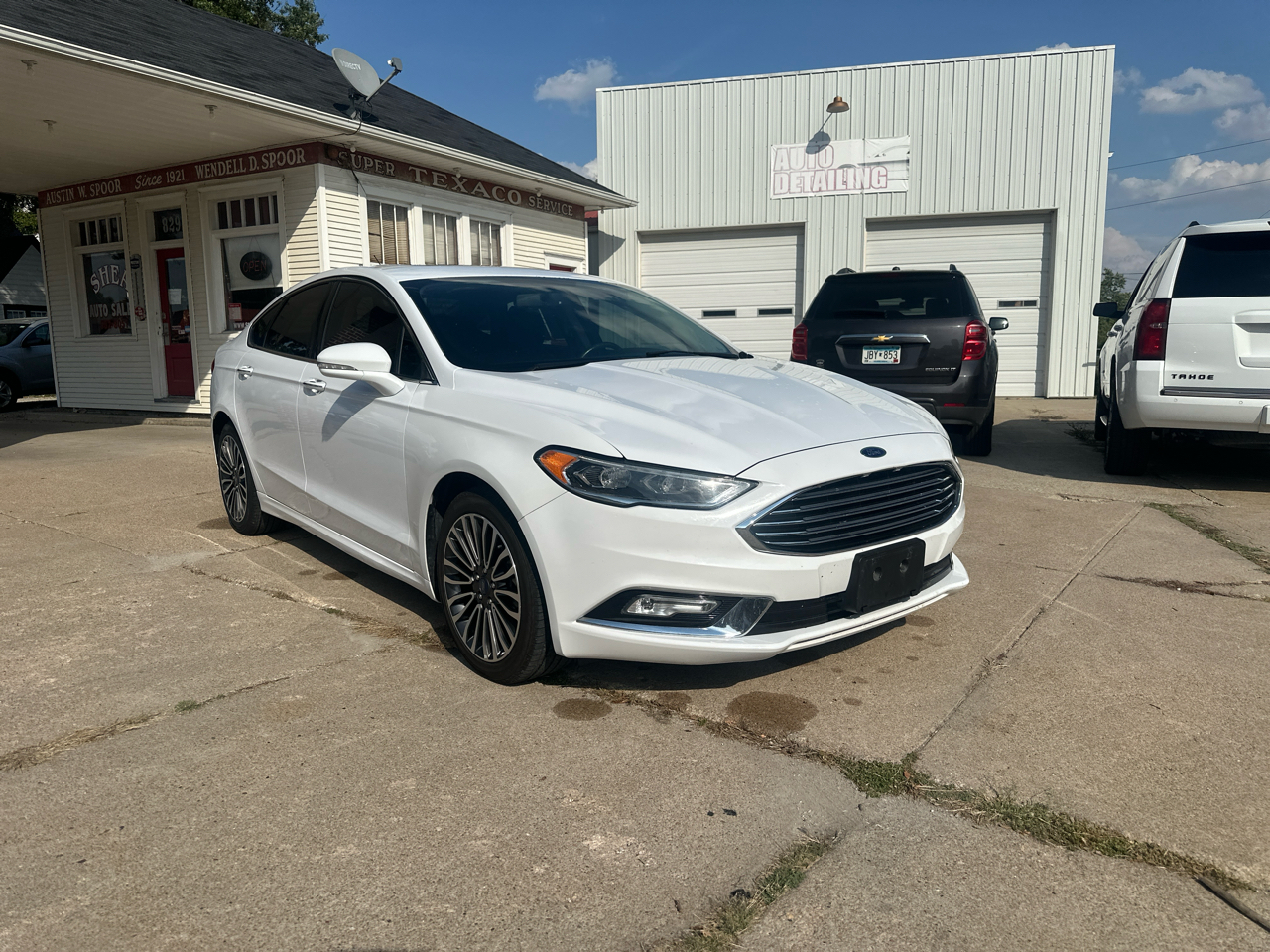 2018 Ford Fusion Titanium photo 2