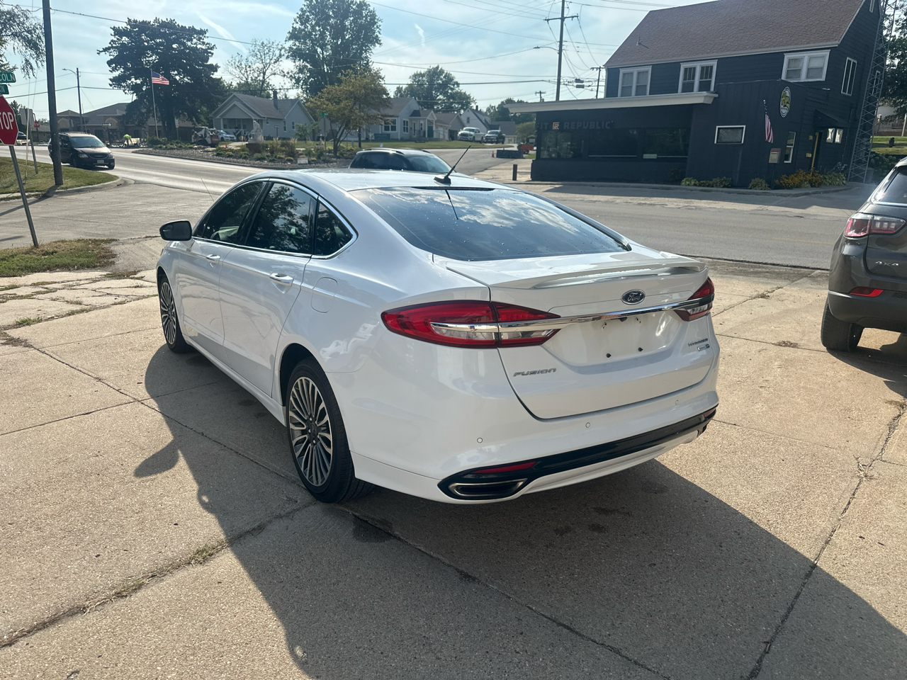 2018 Ford Fusion Titanium photo 4