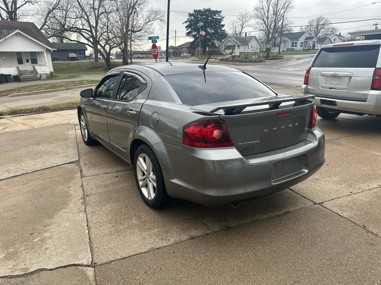 View vehicle photo 7