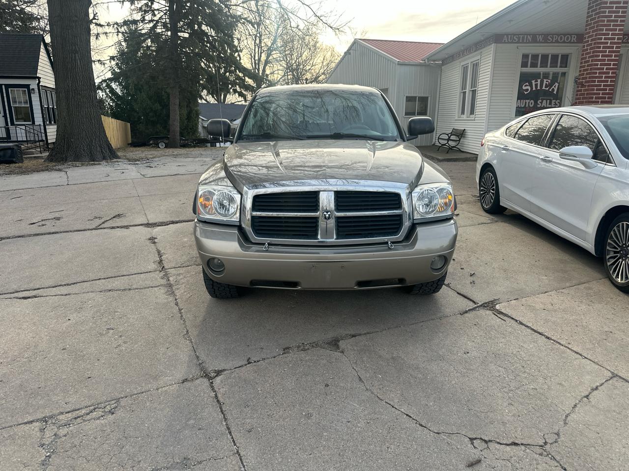 Dodge Dakota SLT Quad Cab 4WD 2006