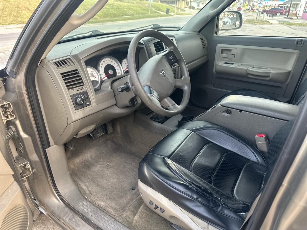 Dodge Dakota SLT Quad Cab 4WD 2006