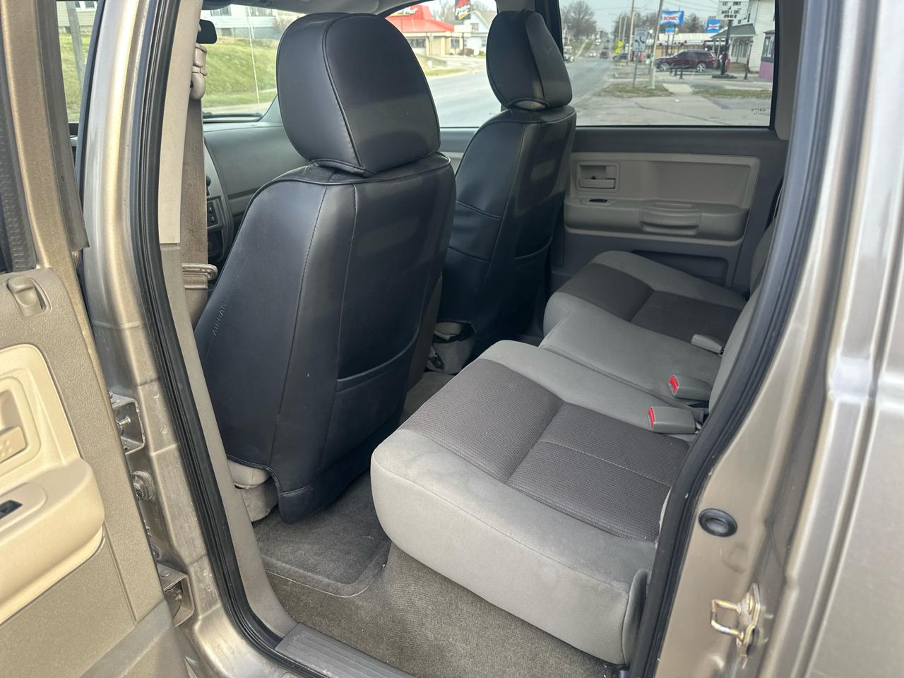 Dodge Dakota SLT Quad Cab 4WD 2006