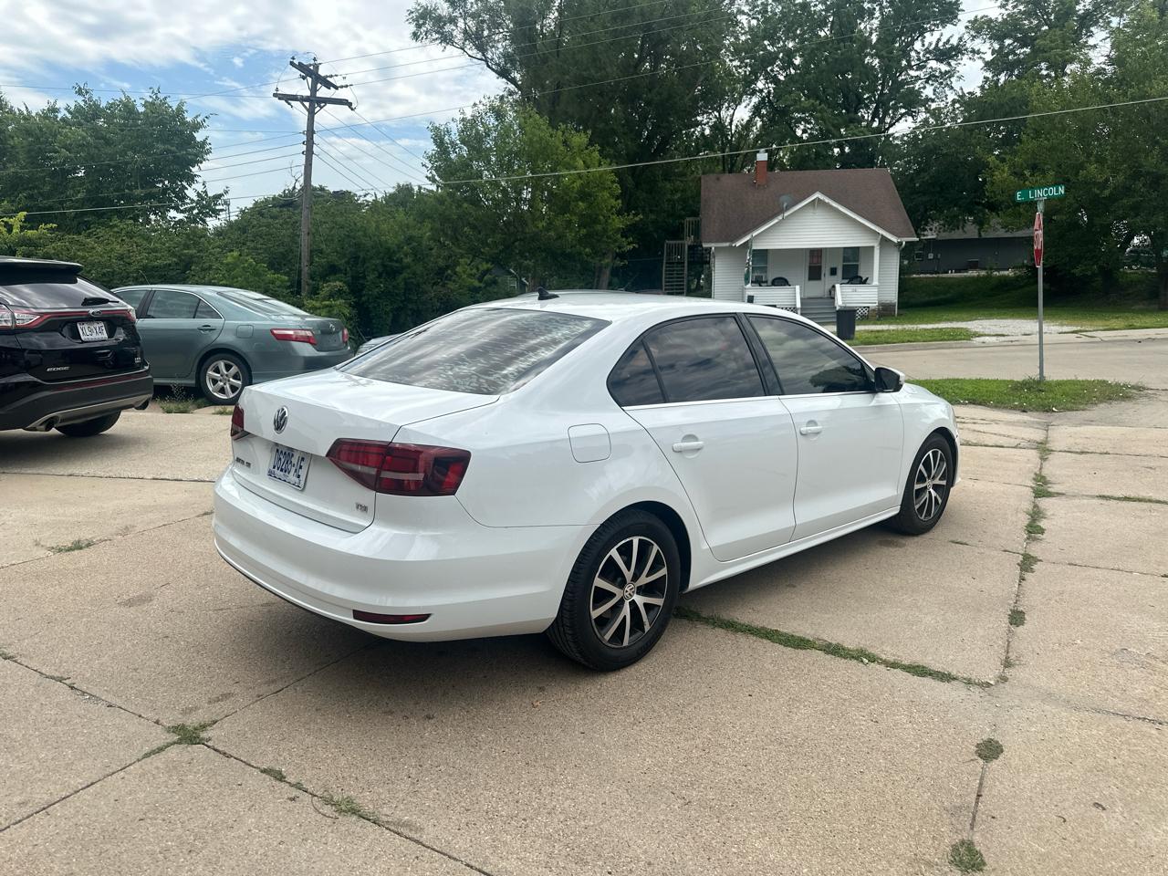 Volkswagen Jetta  2017