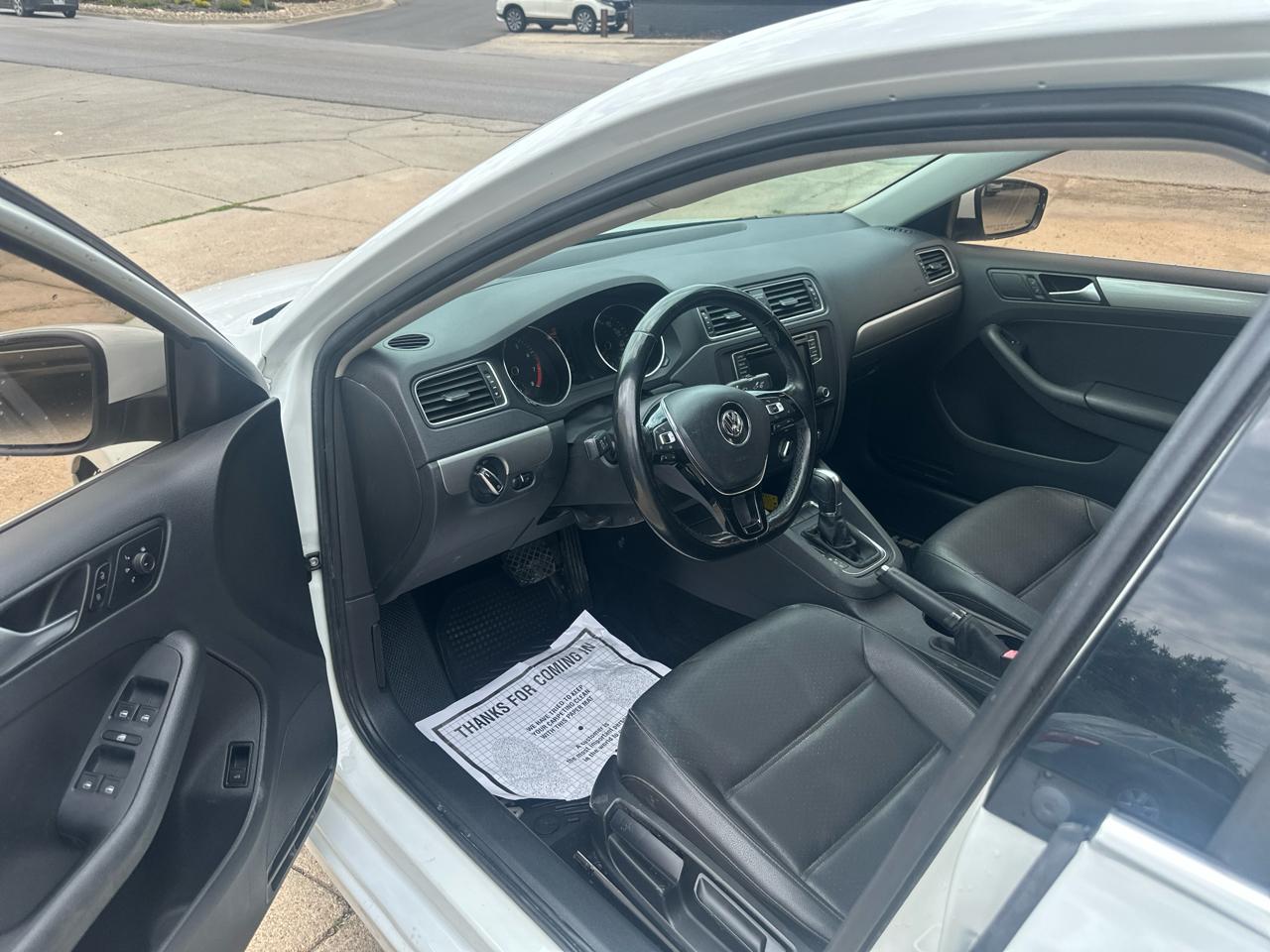 Volkswagen Jetta  2017