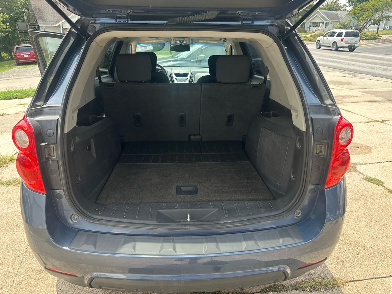 2011 Chevrolet Equinox 1LT - Photo 12