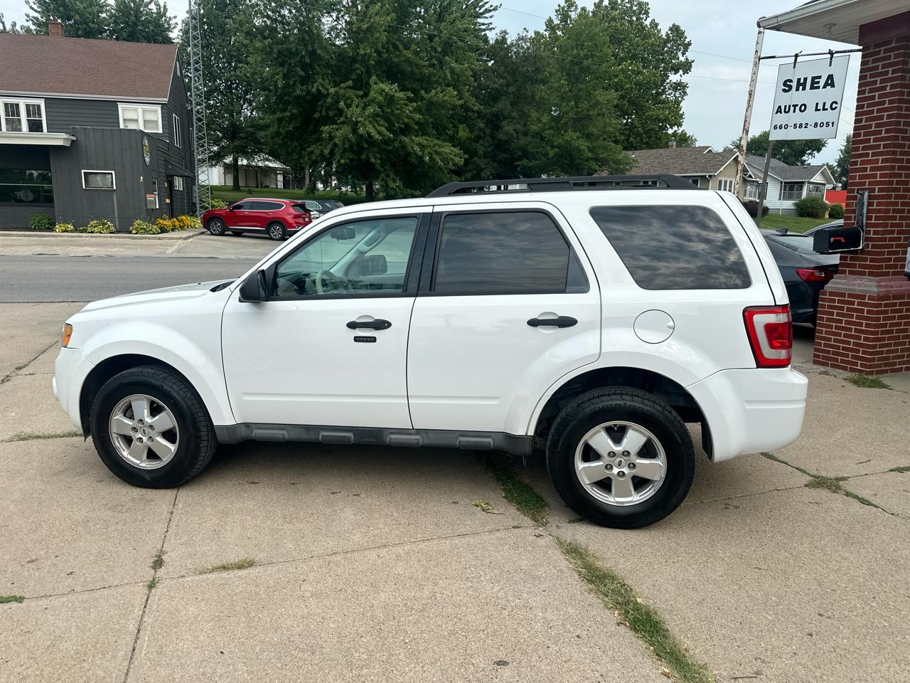 Ford Escape XLT FWD 2012