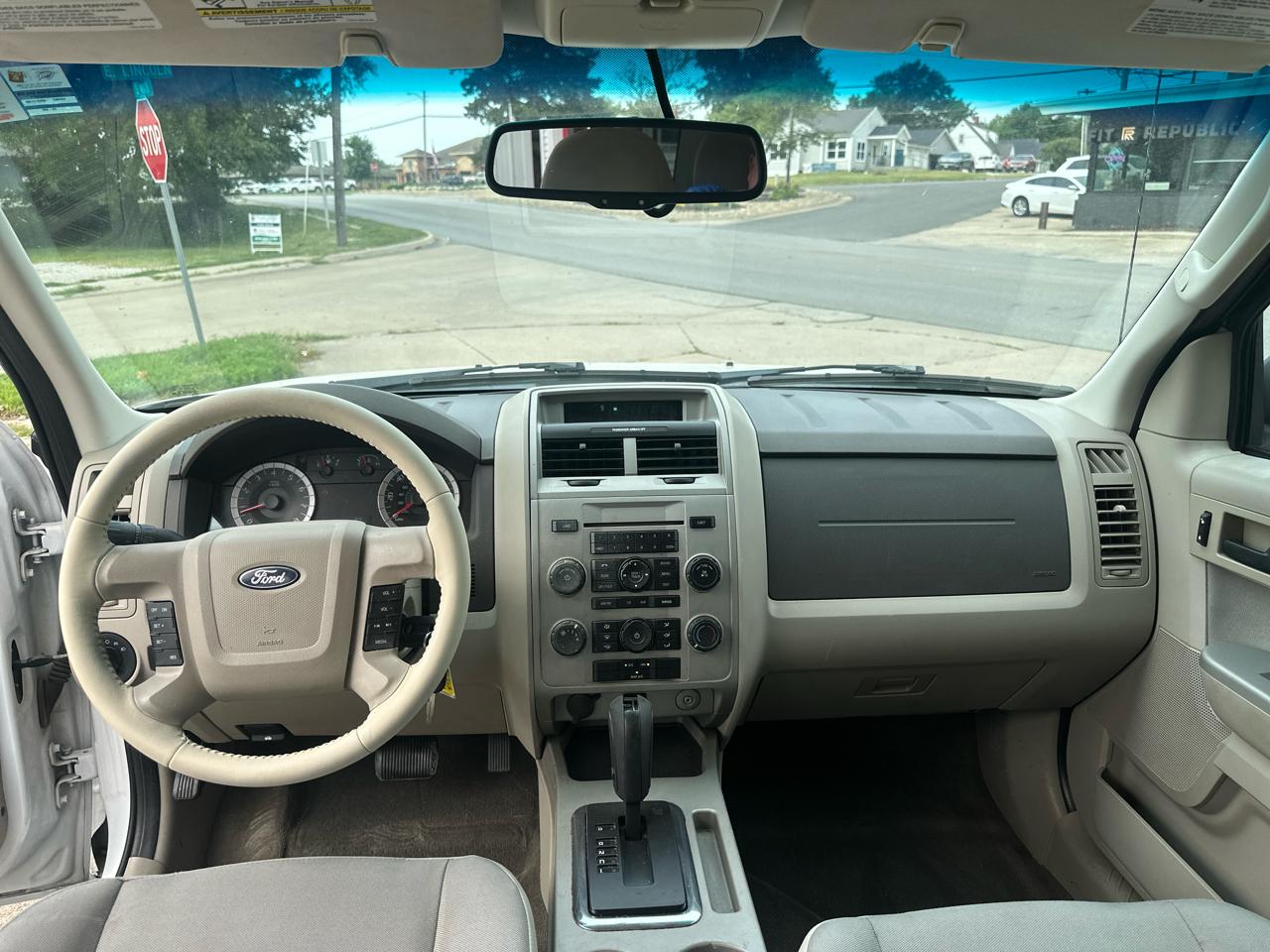 Ford Escape XLT FWD 2012