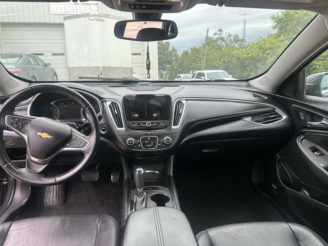 2017 Chevrolet Malibu 1LT - Photo 11