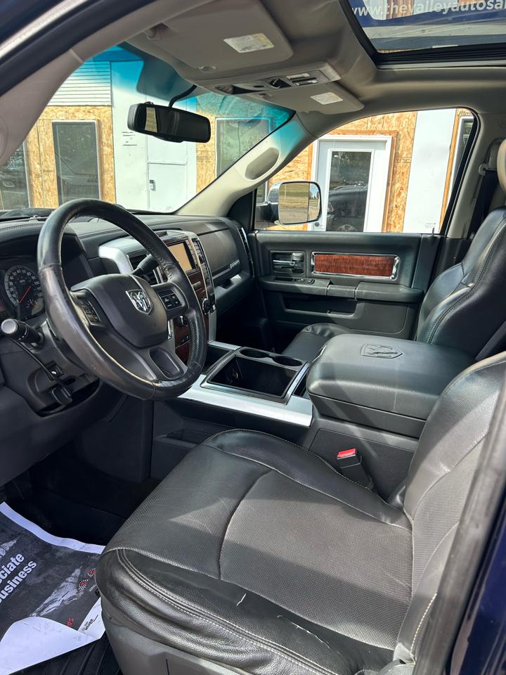 RAM 3500 Laramie Crew Cab SWB 4WD 2012