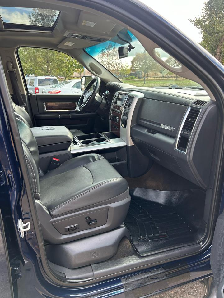 RAM 3500 Laramie Crew Cab SWB 4WD 2012