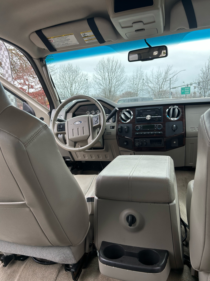 Ford F-250 SD Lariat Crew Cab 4WD 2008