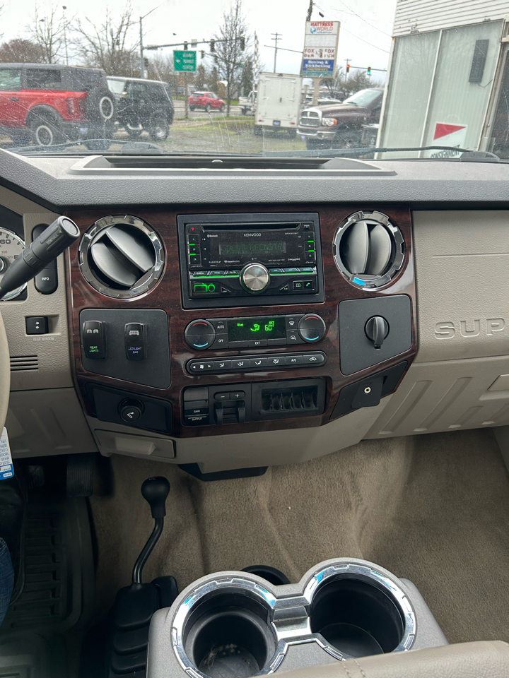 Ford F-250 SD Lariat Crew Cab 4WD 2008