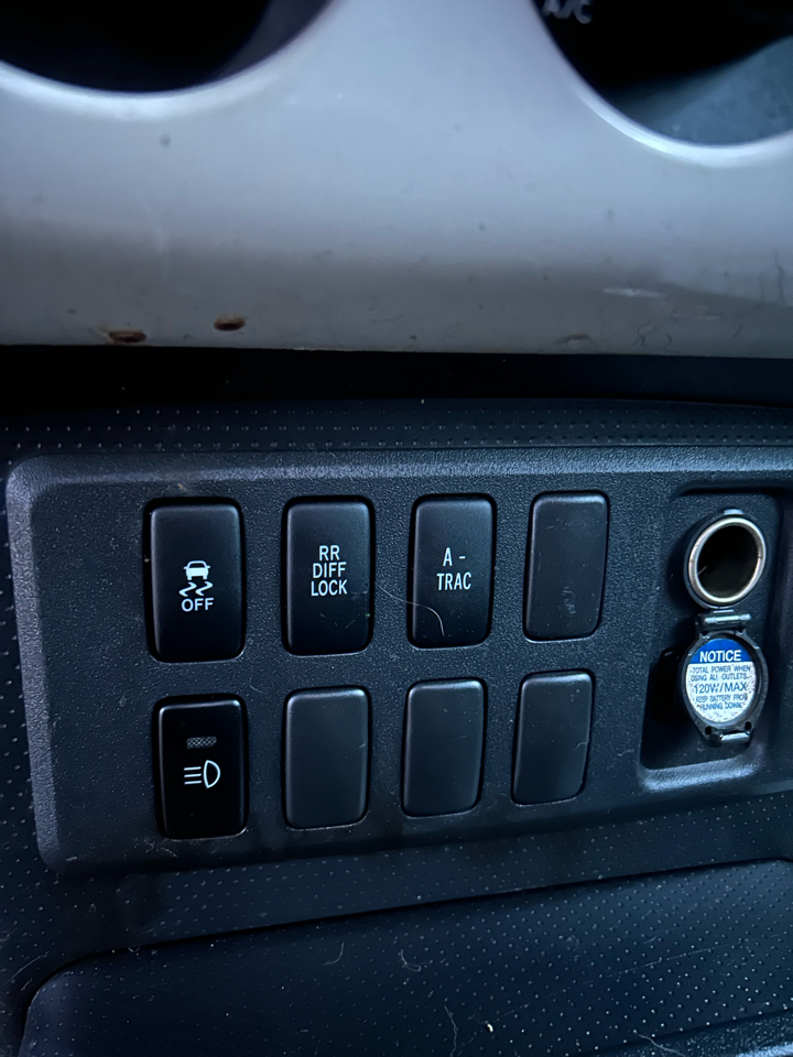 Toyota FJ Cruiser 4WD AT 2010