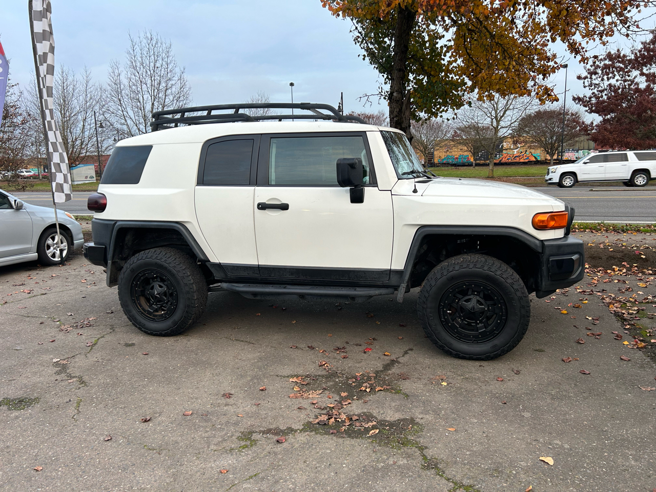 2010 Toyota FJ Cruiser Base's photo
