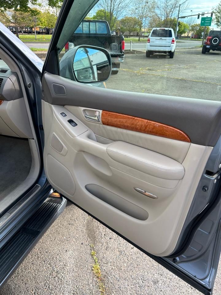 Lexus GX 470 Sport Utility 2004