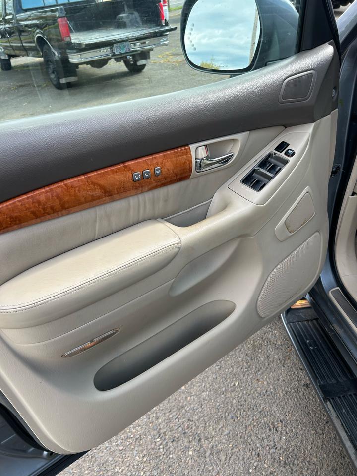 Lexus GX 470 Sport Utility 2004