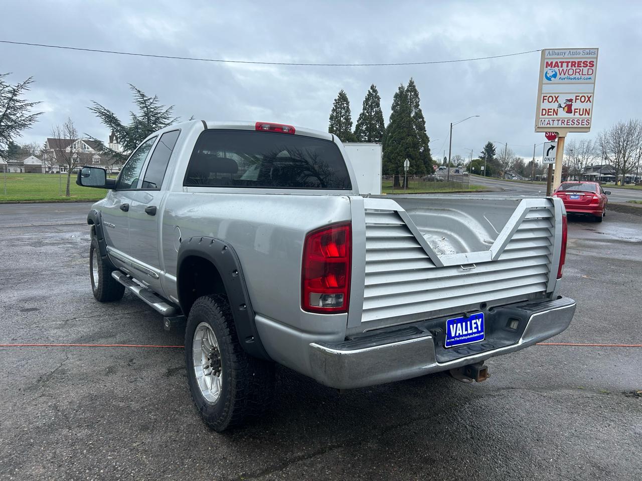 Dodge Ram 3500 Laramie Quad Cab 4WD 2006