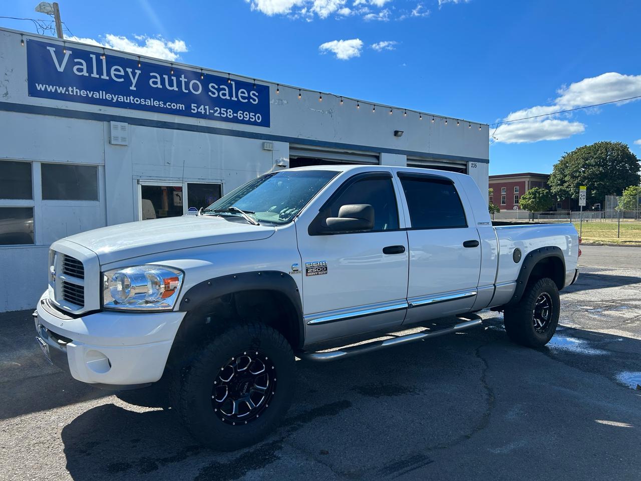 Dodge Ram 2500 Laramie Mega Cab 4WD 2007