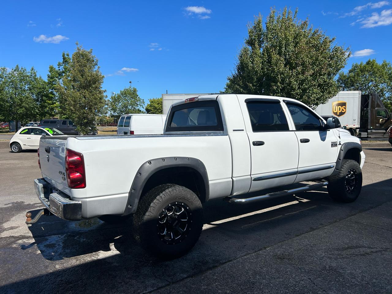 Dodge Ram 2500 Laramie Mega Cab 4WD 2007