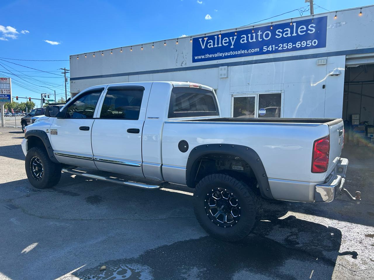 Dodge Ram 2500 Laramie Mega Cab 4WD 2007