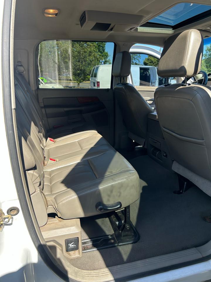 Dodge Ram 2500 Laramie Mega Cab 4WD 2007