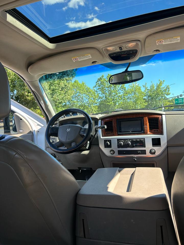 Dodge Ram 2500 Laramie Mega Cab 4WD 2007
