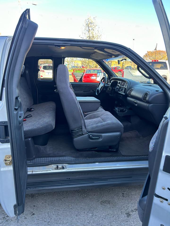 Dodge Ram 2500 Quad Cab Long Bed 2WD 2001