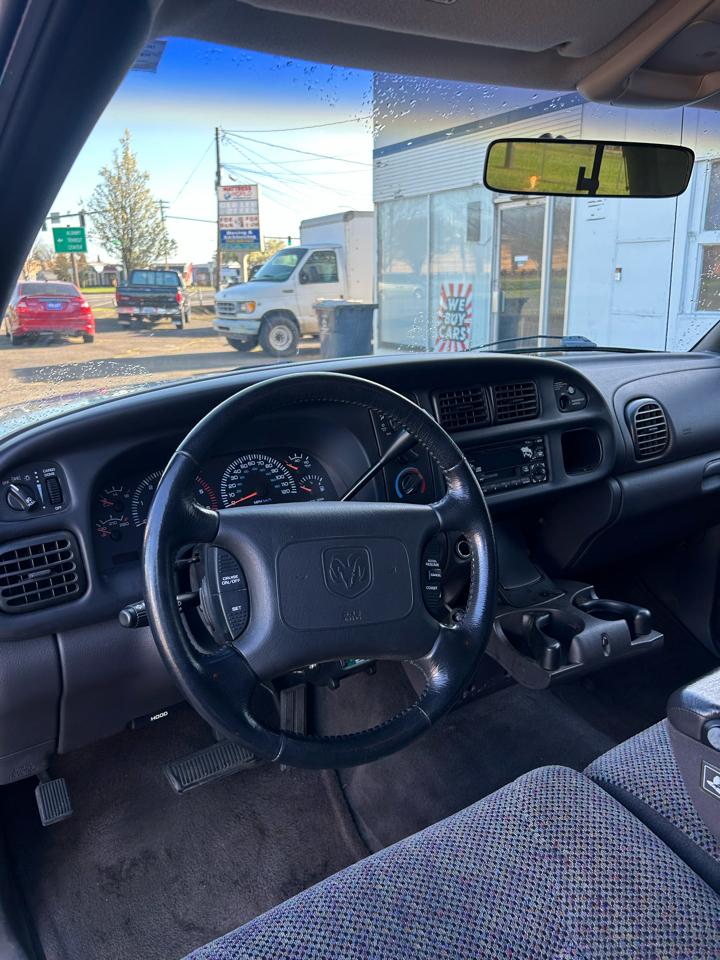 Dodge Ram 2500 Quad Cab Long Bed 2WD 2001