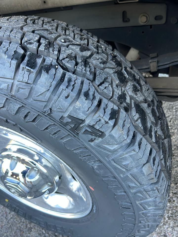 Dodge Ram 2500 Quad Cab Long Bed 2WD 2001