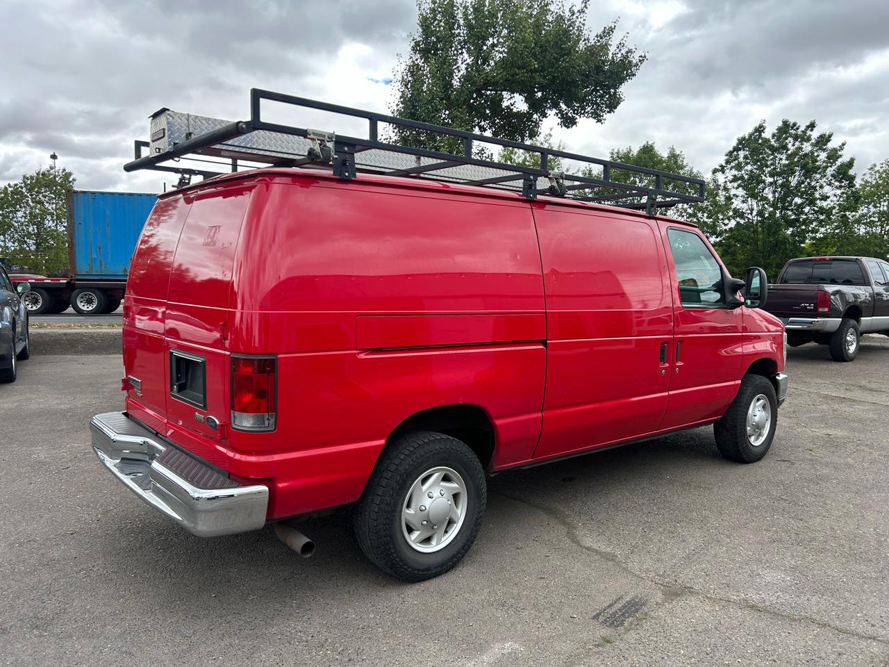 Ford Econoline E-350 Super Duty 2013