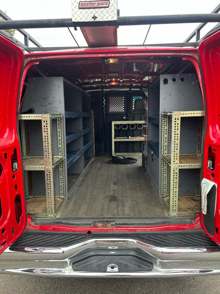 Ford Econoline E-350 Super Duty 2013